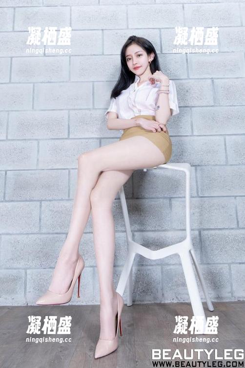 Beautyleg - 让我们来一场黑丝的幻想：Rubis的写真集精选版！