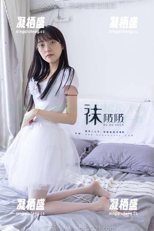 BoBoSocks袜啵啵 - 稚予的掀起：Vans帆布鞋背后的秘密，精选图片捉住一瞬