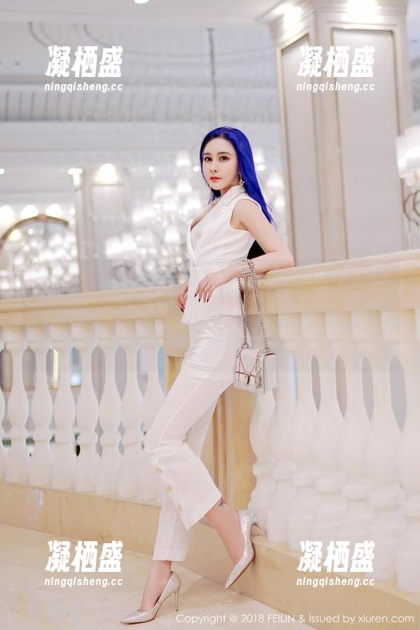 Feilin嗲囡囡 - 办公室也可以如此：悦爷妖精的定制写真，明明可以靠颜值，偏偏还超有实力。