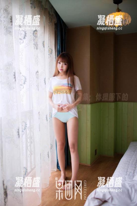GIRLT果团网 - 龚玥菲图集：体操服下的轻盈幻想