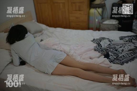 IESS异思趣向-团团 IESS异思趣向 - 团团私房:灰色波点下的秘密花园,心动每一刻