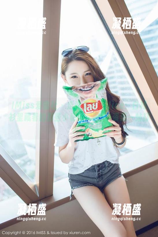 IMiss爱蜜社 - 走近张思允Nice：白衬衫里藏着的那些小秘密，图集+资源一站打包！