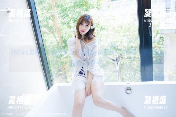 IMiss爱蜜社-李玉洁Daisy IMiss爱蜜社 - 最新李玉洁Daisy高跟鞋写真合集,带你走进她的优雅世界。