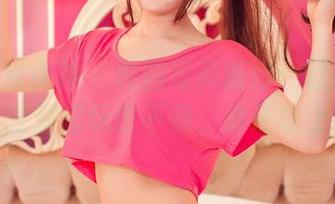 TGOD推女神 - 校园写真新作：欧阳妮娜娜在教室里玩世不恭，谁还敢上课！