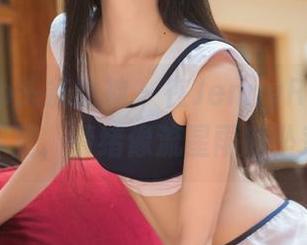 TouTiao头条女神 - 在JennyR的写真世界里，情绪像流星雨般坠落