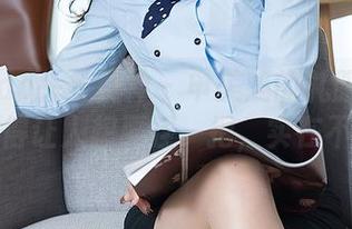 TouTiao头条女神 - 申美嫣的礼服私房图集：美得让人想要捏一把，实在不真实！