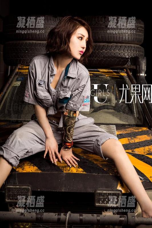 UGirls尤果网 - 乔依琳的写真合集：可爱得仿佛在发光，捧心的小宇宙开始沸腾！