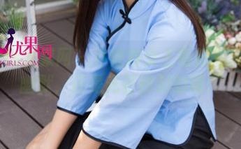 UGirls尤果网 - 乔依琳女王最新写真：是幽默，还是光芒四射的谜？