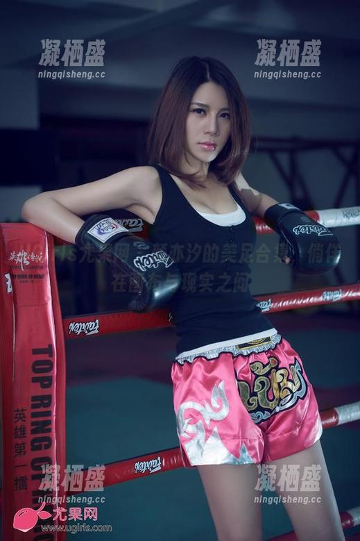UGirls尤果网 - 颜亦汐的美足合集，倘佯在画布与现实之间