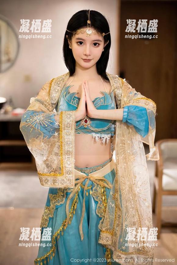 Xiuren秀人网 - Carol周妍希厨娘写真：到底是做菜还是做心动？阅读顺便流口水！