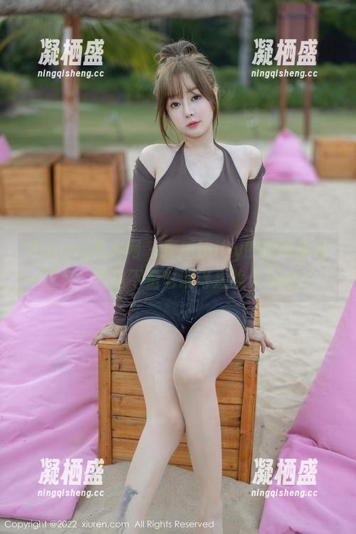 Xiuren秀人网 - 夏瑶baby的婚纱高清图包：我是不是也该考虑换个风格？