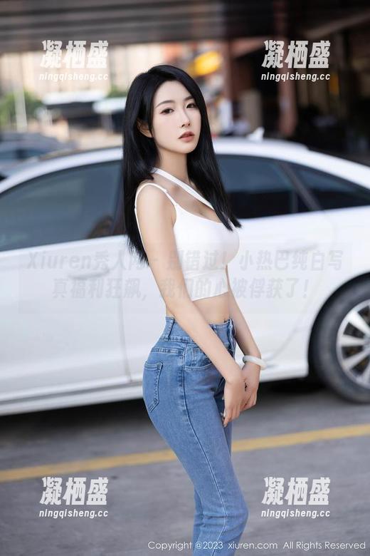Xiuren秀人网 - 别错过！小热巴纯白写真福利狂飙，我们的心被俘获了！