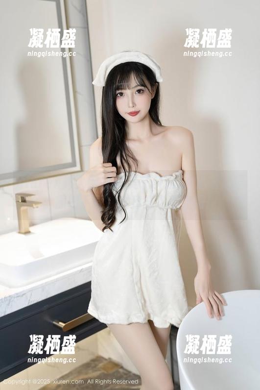 Xiuren秀人网-糯美子Mini Xiuren秀人网 - 糯美子Mini在透明之境:原图下载,随意打包带走吧!
