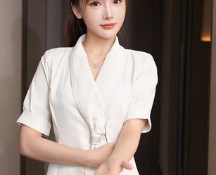Xiuren秀人网 - 陈茜妮zoe最新作品集：清纯中暗藏的成熟