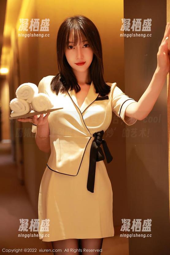 Xiuren秀人网 - 厨房变身T台，龙籹cool厨娘图集让你再看一次‘炒’的艺术！