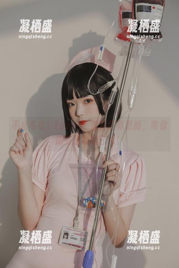 不止毛衣！fushii_海堂写真更新，带你感受温暖的艺术！