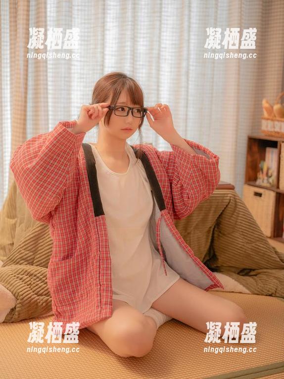 高清玉藻前同人包，nagisa魔物喵让你分分钟想成为她的代言人，来看看这些套图吧！