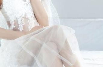 丽柜 - 护士肖肖写真：原图带回家的不仅仅是颜值，还有幽默感！
