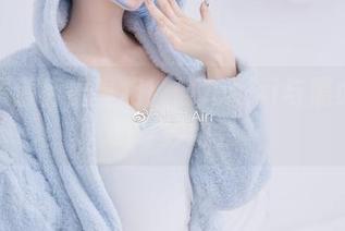 私拍资源秀出真相！仙九Airi与黑贞马会的奇妙约会