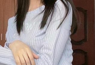 倦倦喵棉袜精选写真，慵懒与优雅的羞怯交错
