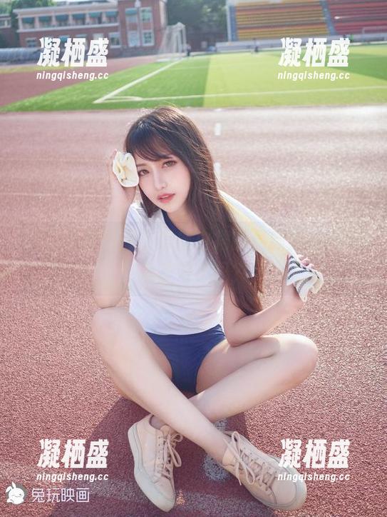 兔玩映画图库：黑丝白裙的最新魅力，你准备好了吗？
