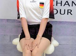 初夏女神 - 别问我为什么！最新图包里的安妮美脚，绝对不让人失望！