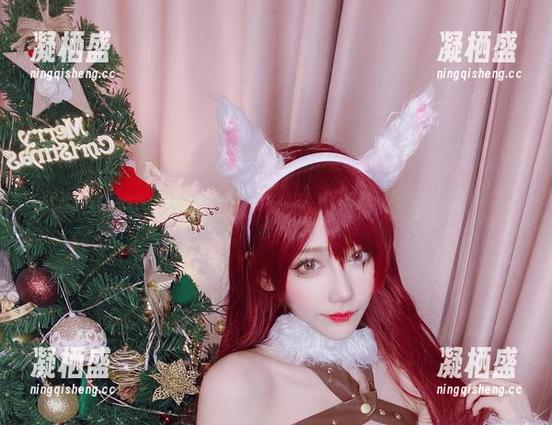 在线揭秘：啾小妍和她的金发芭比们，谁说梦只能在夜里？
