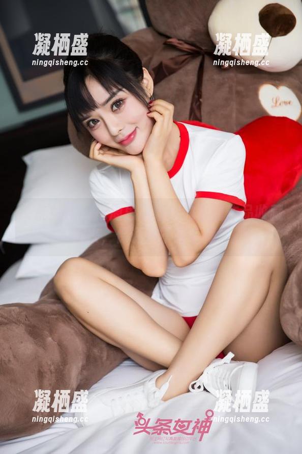 头条女神 - 把周思超姐姐的福利作品收藏起来，保证你不会后悔！