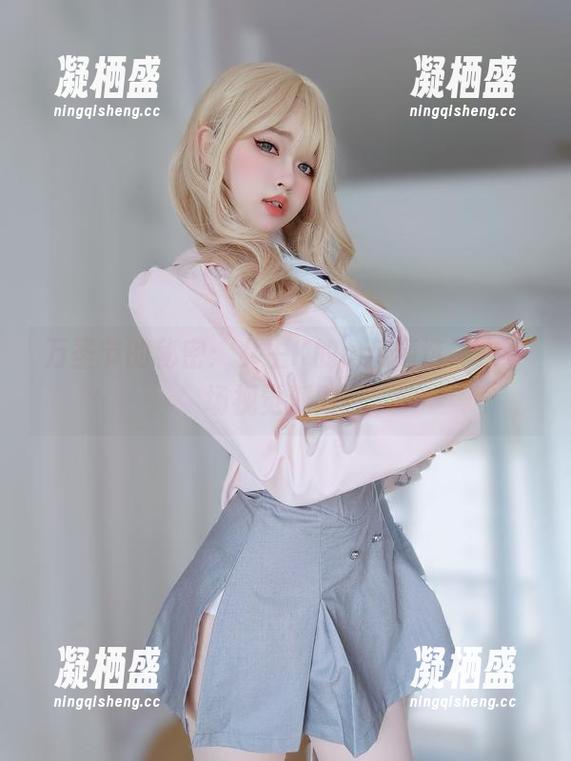 女主K 万圣节的秘密:女主K的cos精选,来一场视觉派对!