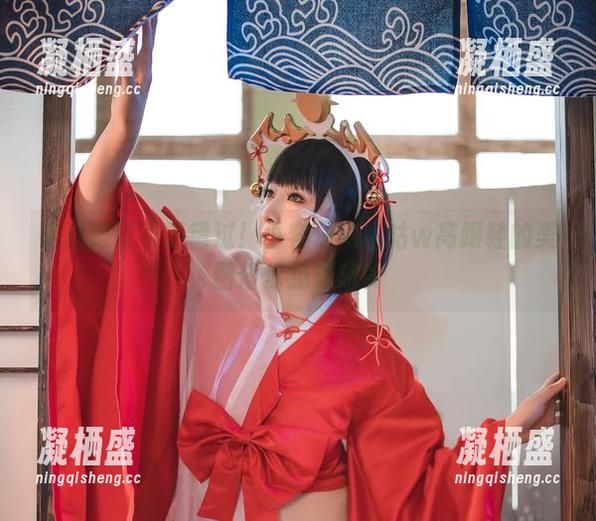 走过路过不要错过！小容仔咕咕咕w高跟鞋的美图任你免费欣赏