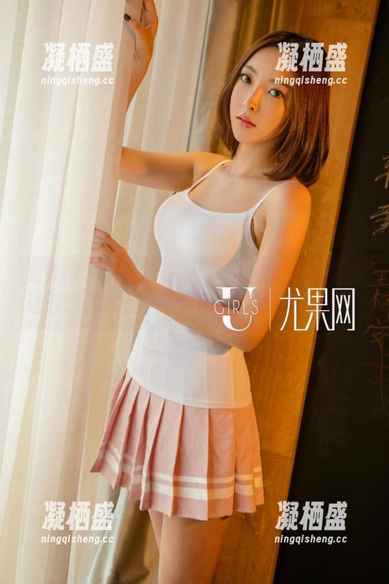 尤果网 - 新图包更新：布莱尔昆娜的礼服让你想起那些‘不太严肃’的奇葩时刻！
