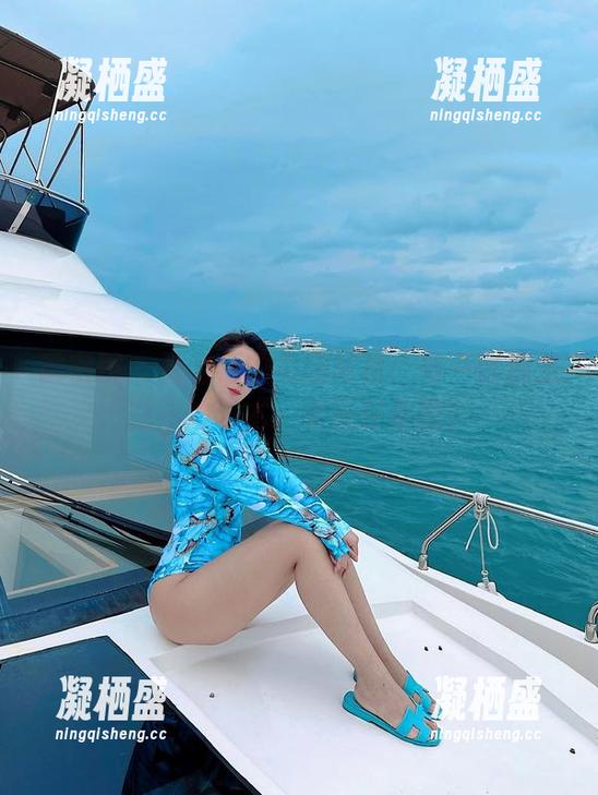 微密圈 - 张老师的美腿写真：每一张都是腿界的艺术，谁还在看脸？