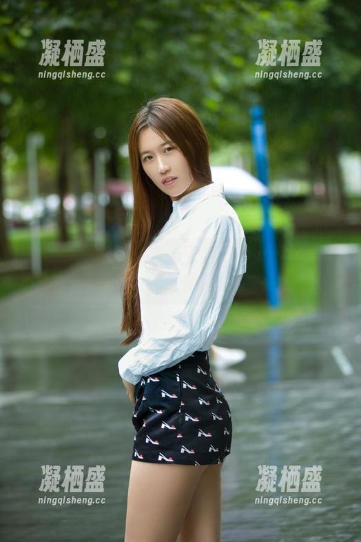 推女郎 - 当纯白遇上网盘——黄可的照片宛如天使降临