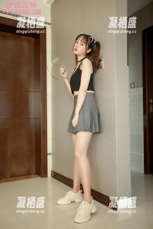 梦丝女神 - 媛媛的小秘密：商场试衣间美图合集，怎么试都好看！
