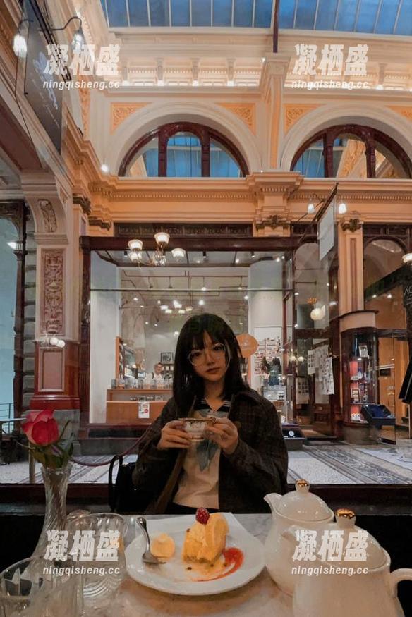 原图传送门：樱群的写真作品，布丁狗的神奇瞬间