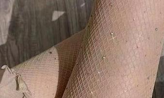 微密圈 - 有点色，有点野，猪小七吊带黑胸罩全集原图体验！