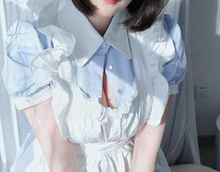 白银81的柴郡魔女：鲜艳的免费视觉资源！