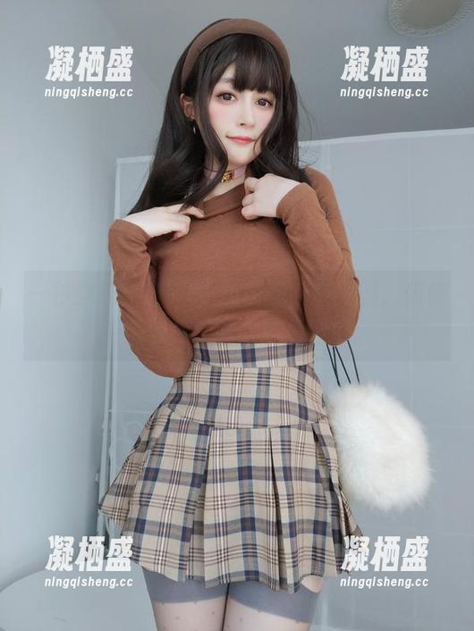 一秒穿越！白银81的最新纯白美图，仿佛置身于白雪皑皑的乐园中。