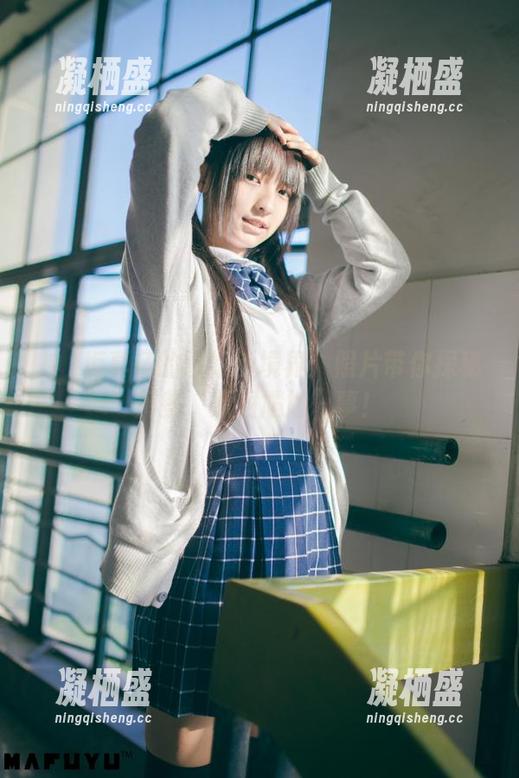 神楽坂真冬的厨娘新境界：照片带你探秘那些“原图尴尬”事！