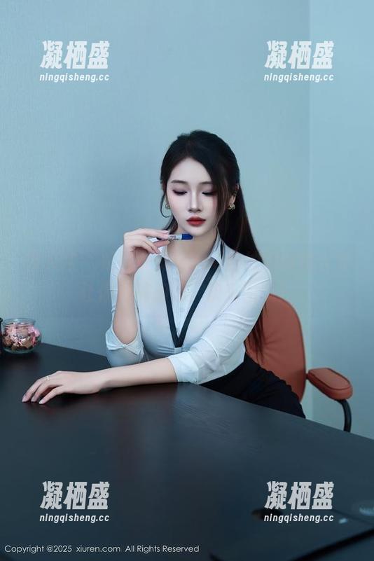 秀人网 - 夏日炎炎，Zoe柚柚的网盘合集让你心跳加速，快来围观！