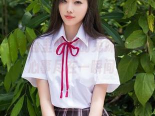 秀人网 - 网盘里的你的兔妹妹写真，少女心事尽在一瞬间！