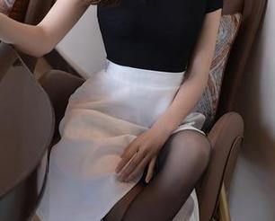 秀人网 - 职业装+利世=全套下载指南，打开才能知其美！