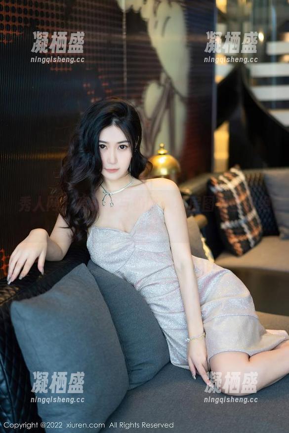 秀人网-奶酥 秀人网 - 高跟鞋与奶酥:私房图包里的绝妙搭配!