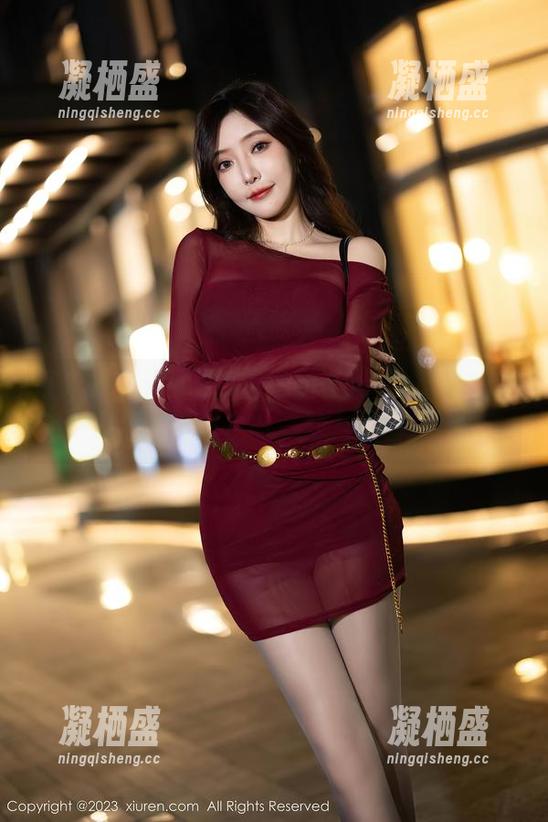 秀人网 - 这本妮儿Bluelabel的黑色写真集，绝对是高清魅力之最！