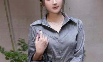 秀人网 - 安然Maleah短裤原图：看她如何把轻松和性感结合得刚刚好。