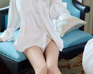 秀人网 - 尹甜甜的套装写真集大放送：这里不仅仅是美，还有更多资源！