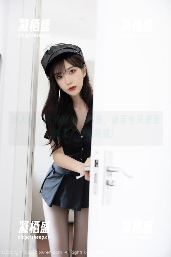 秀人网 - 女仆风格写真集，徐若兮又来更新了，快来瞧瞧！