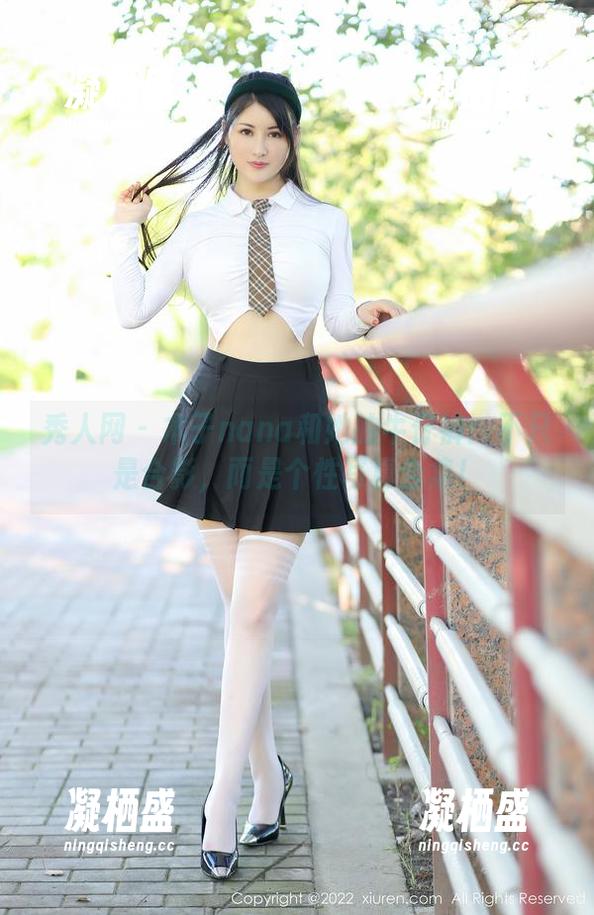 秀人网 - 木子nana和她的牛仔裤：不只是合影，而是个性写真合集！