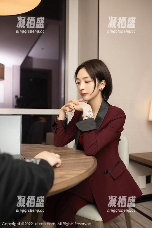 秀人网 - 花嫁梦，筱慧cindy全套写真，仿佛置身童话世界。