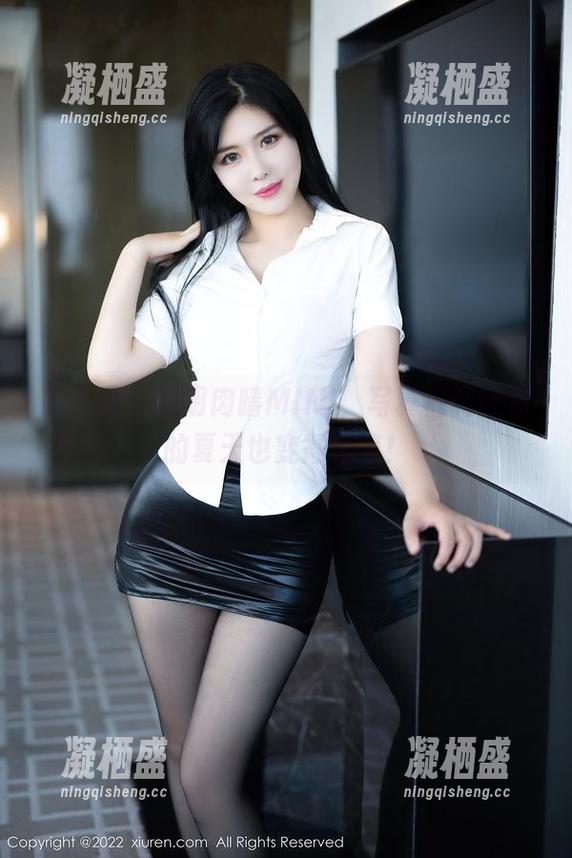 秀人网-肉晴MINI 秀人网 - 透明肉晴MINI,写真福利让你的夏天也变得清凉!